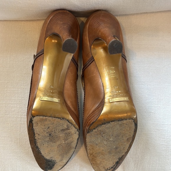 Dolce & Gabbana heels - Picture 2 of 3